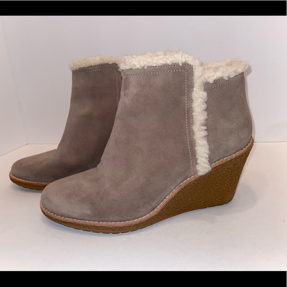 Cole Haan Michelle Faux Fur Lined Suede Wedge Ankle Boots Women’s 10B d42523